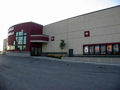 Lapeer Cinemas - Entrance